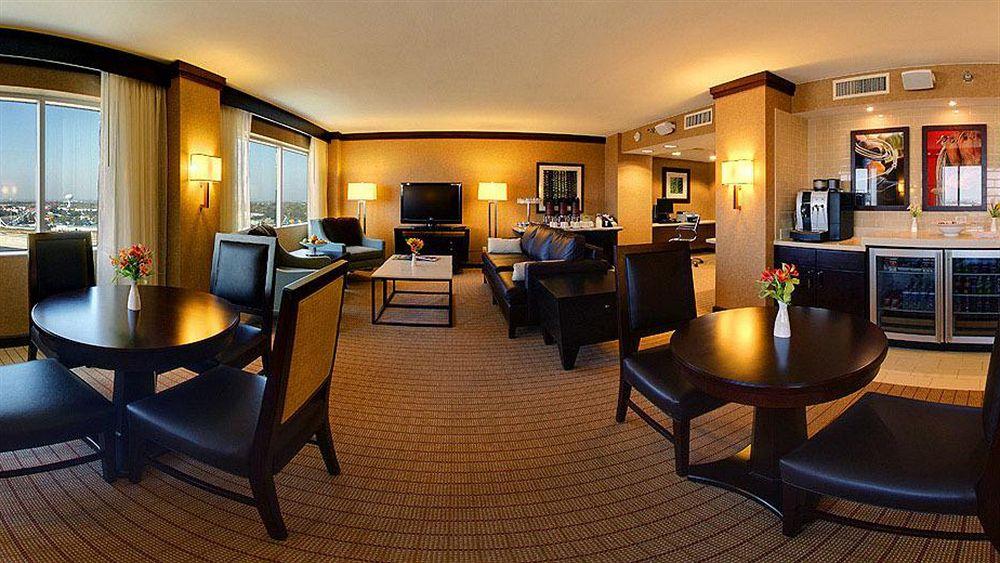 Sheraton Arlington Hotel Exteriér fotografie